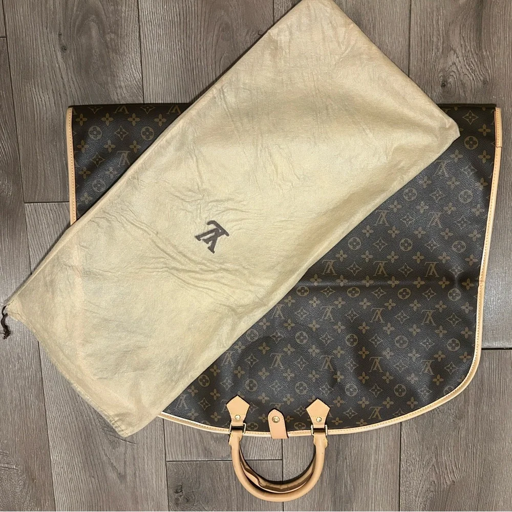 Louis Vuitton Monogram leather Travel Bag